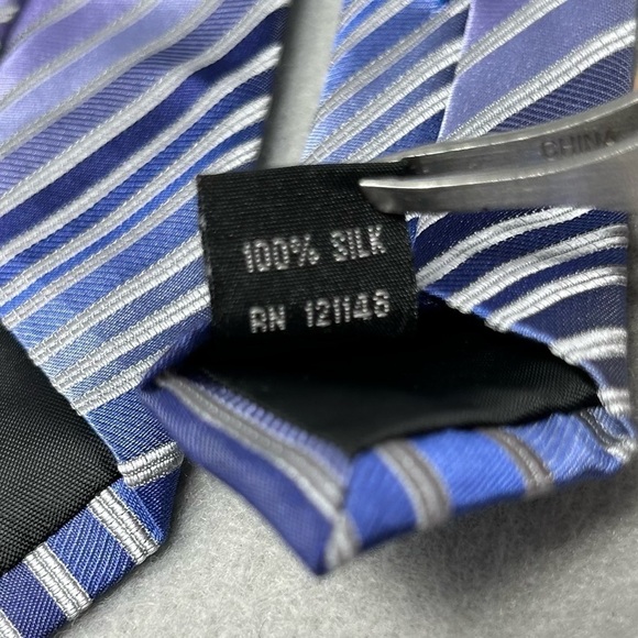 Kenneth Cole Tie Necktie Neckwear 58”L x 3.25”W Blue, Purple And White Striped - Picture 6 of 6